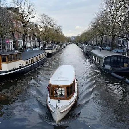 Apartamento Behind The Dam Square